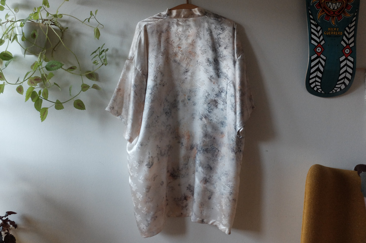 BUNDLE-DYED SILKE KIMONO